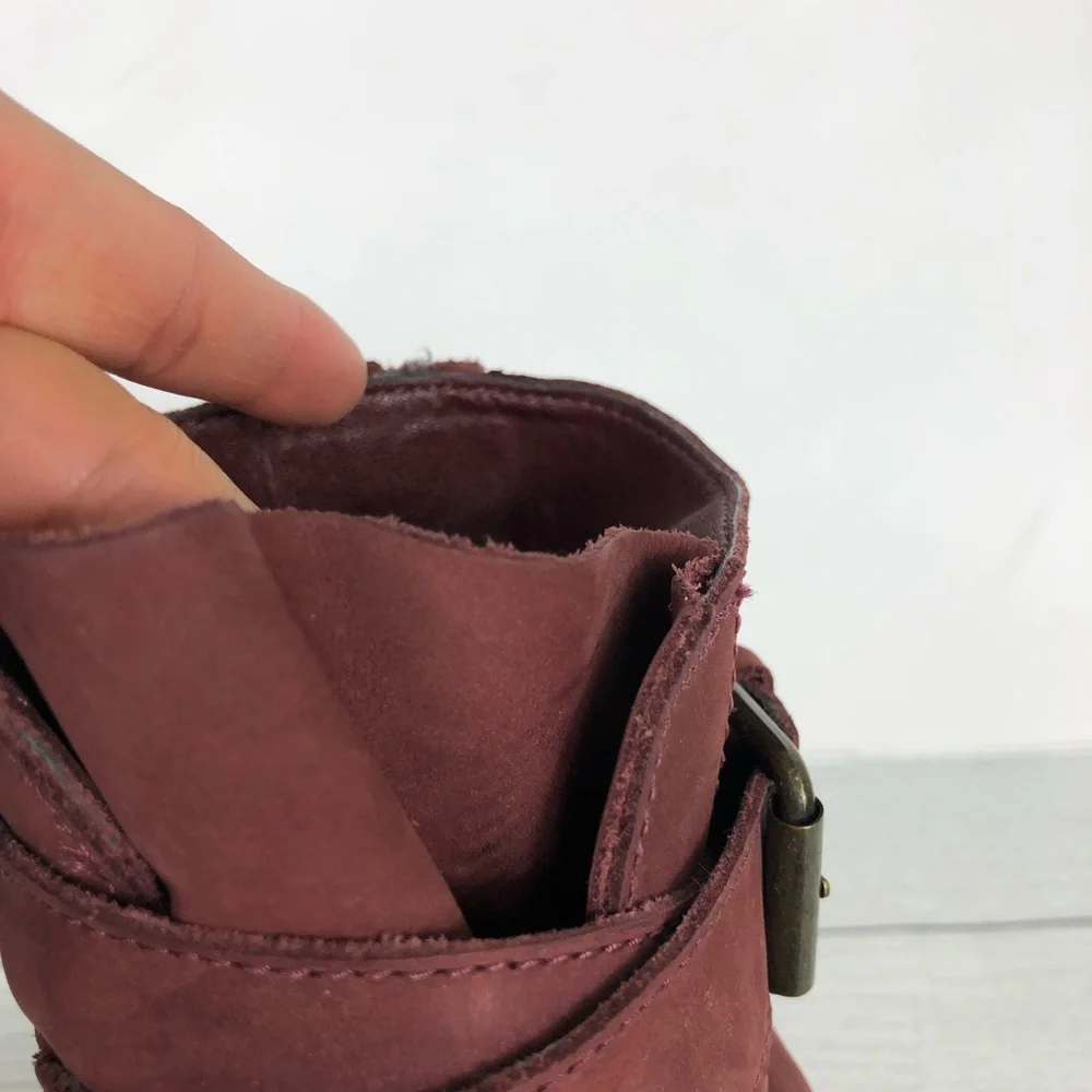 Steve‎ Madden Territory burgundy nubuck Ankle Buckles Booties Size 10
